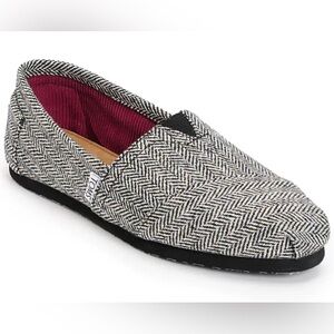 Tom’s Classic Karsen Silver Metallic classic Herringbone Black & White Slip On‎